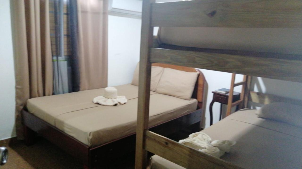 Hotel Don Chicho Bocas del Toro Esterno foto